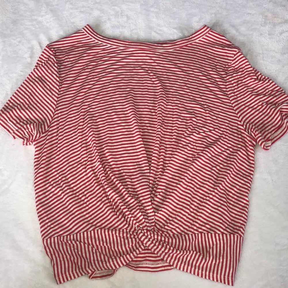 Red crop top T
